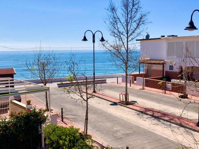 La Cala Beach Home - Beachfront Few Steps Away From Sandy Beach 卡拉德米哈斯 外观 照片