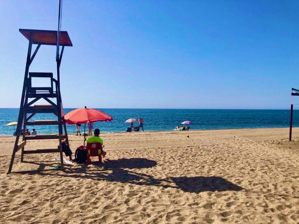 La Cala Beach Home - Beachfront Few Steps Away From Sandy Beach 卡拉德米哈斯 外观 照片
