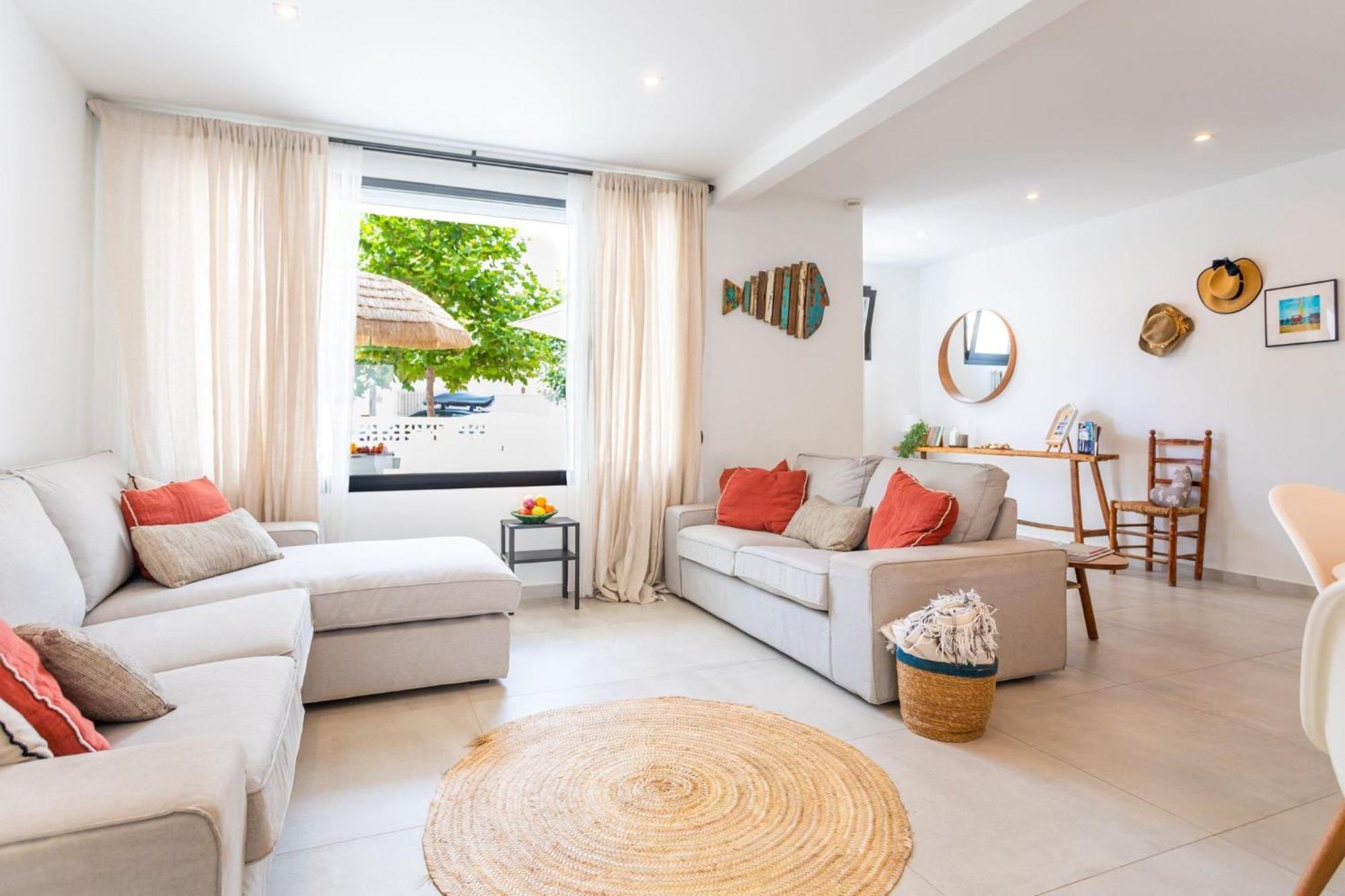 La Cala Beach Home - Beachfront Few Steps Away From Sandy Beach 卡拉德米哈斯 外观 照片