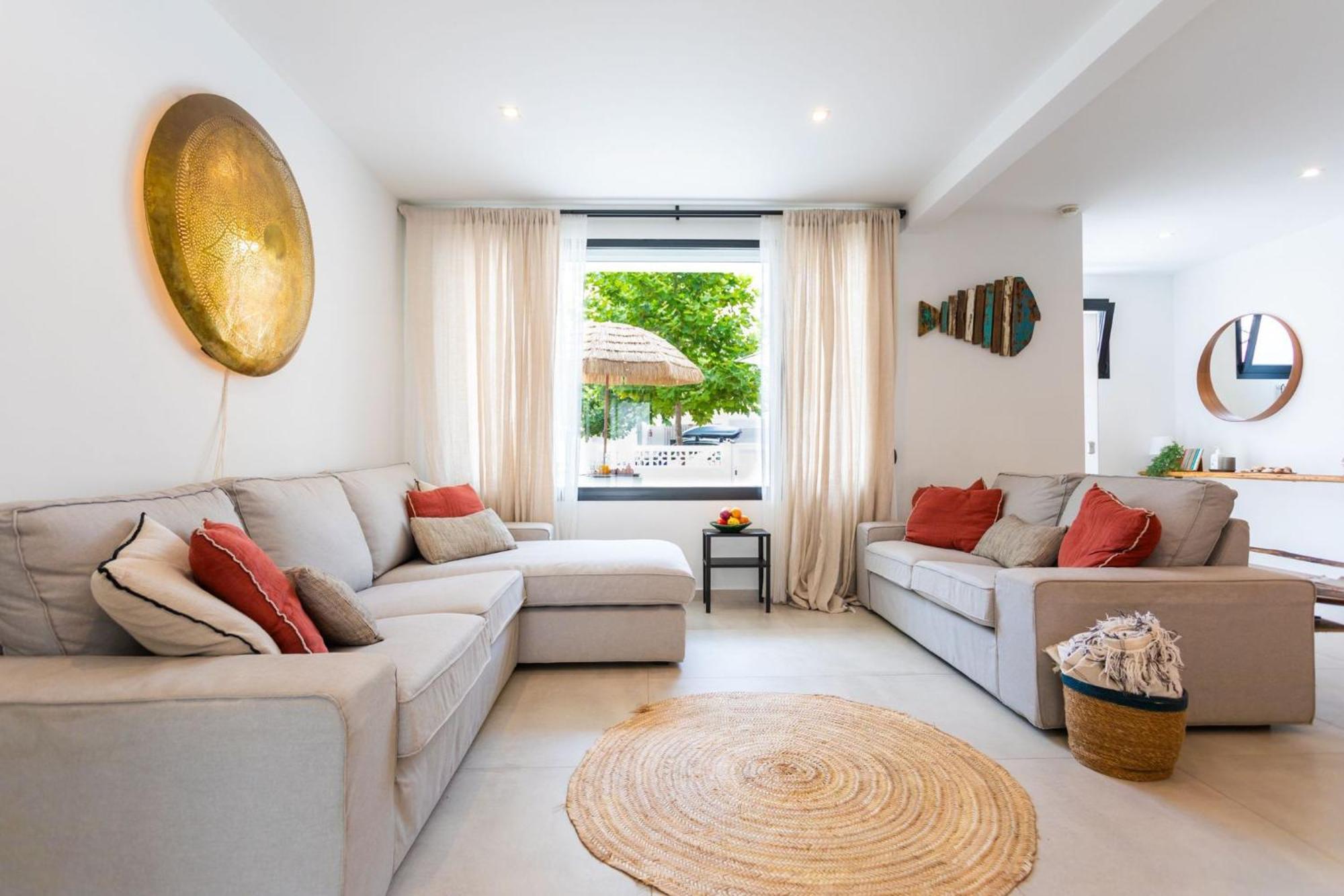 La Cala Beach Home - Beachfront Few Steps Away From Sandy Beach 卡拉德米哈斯 外观 照片
